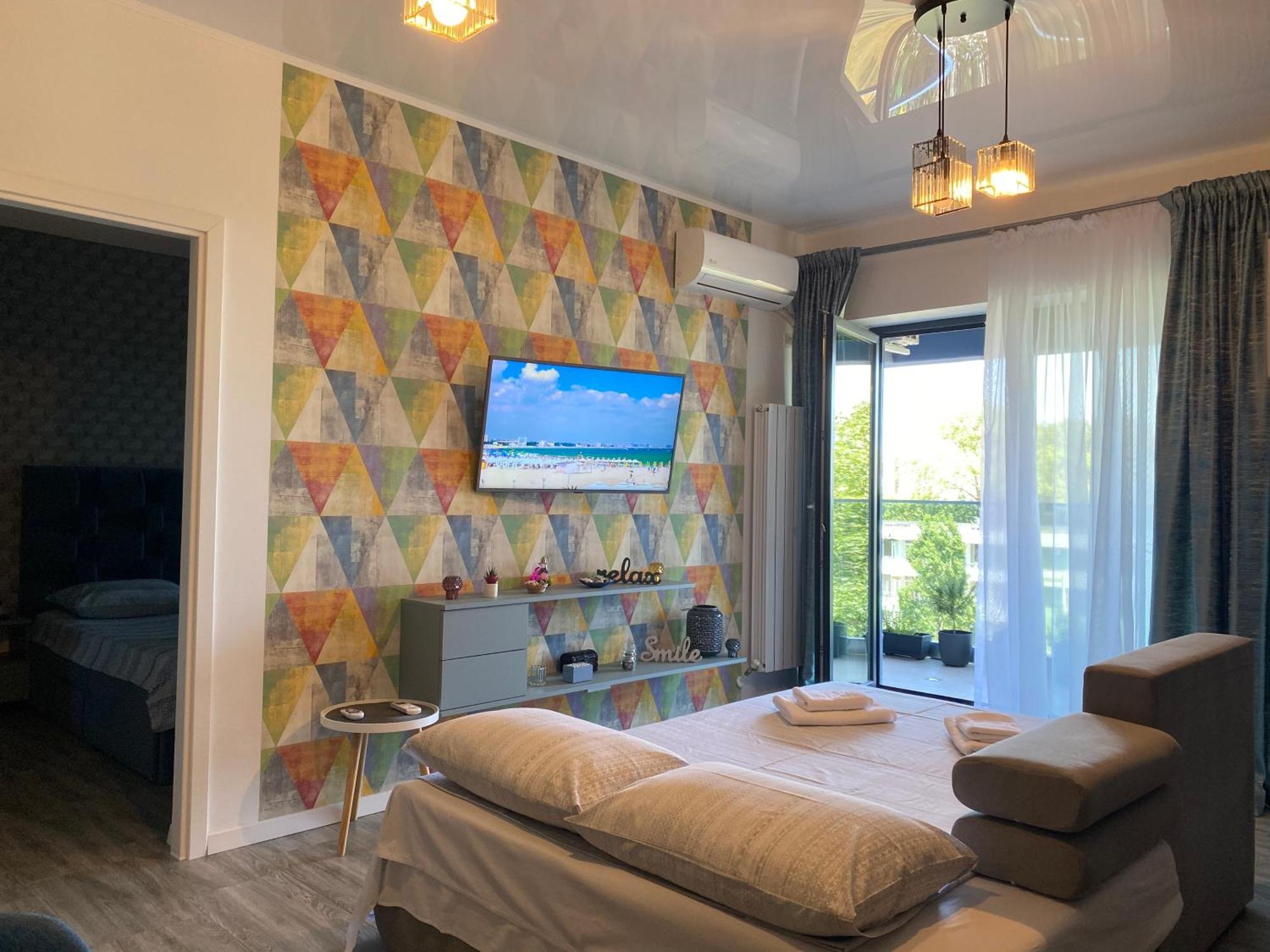 Elysse Sunrise Apartment Mamaia Buitenkant foto
