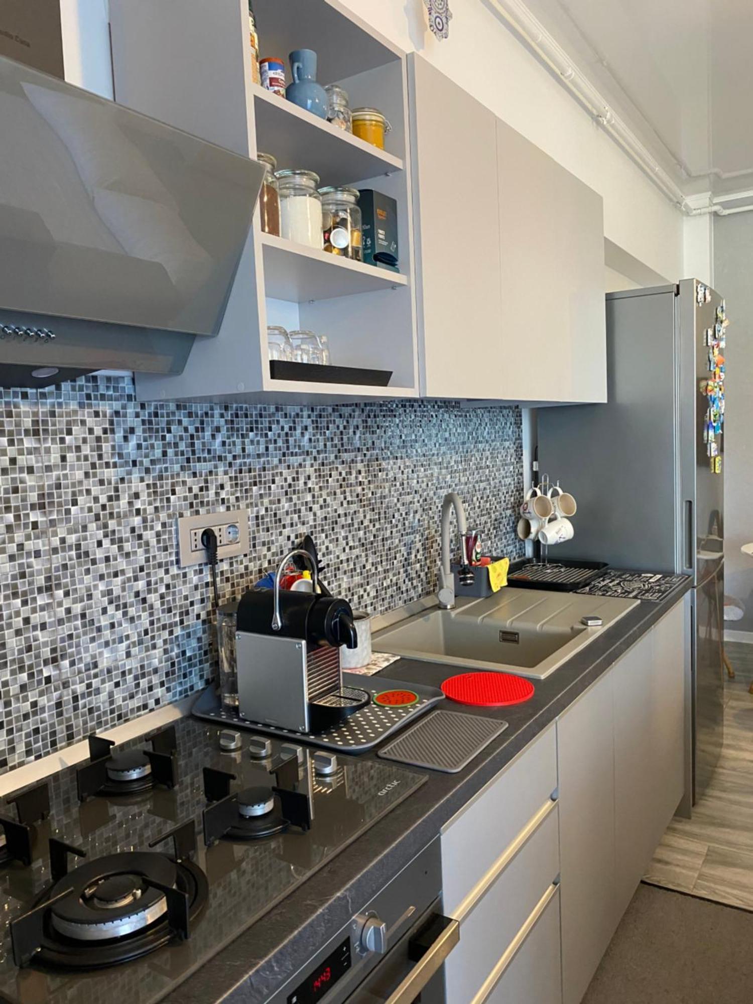 Elysse Sunrise Apartment Mamaia Buitenkant foto