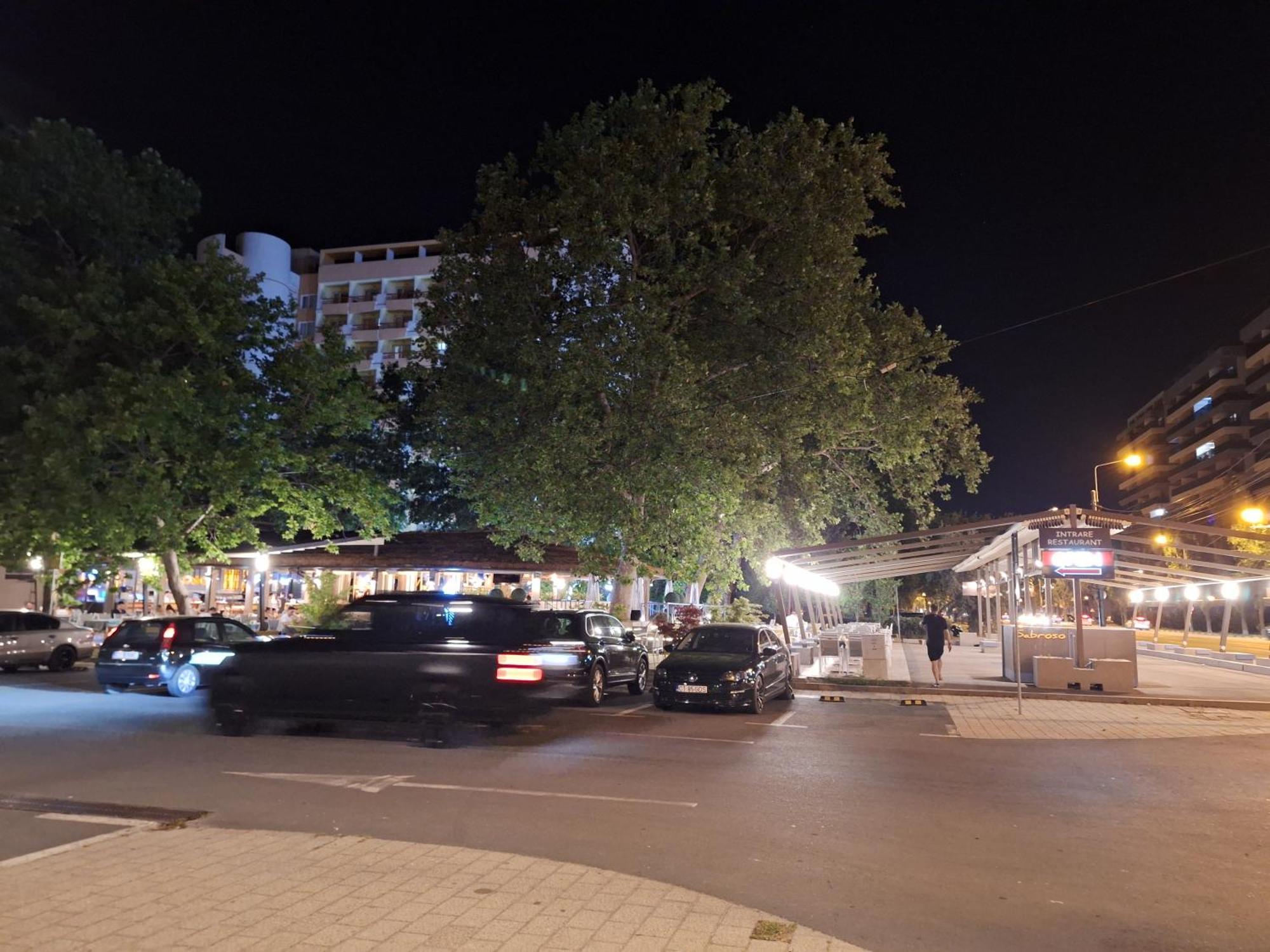 Elysse Sunrise Apartment Mamaia Buitenkant foto