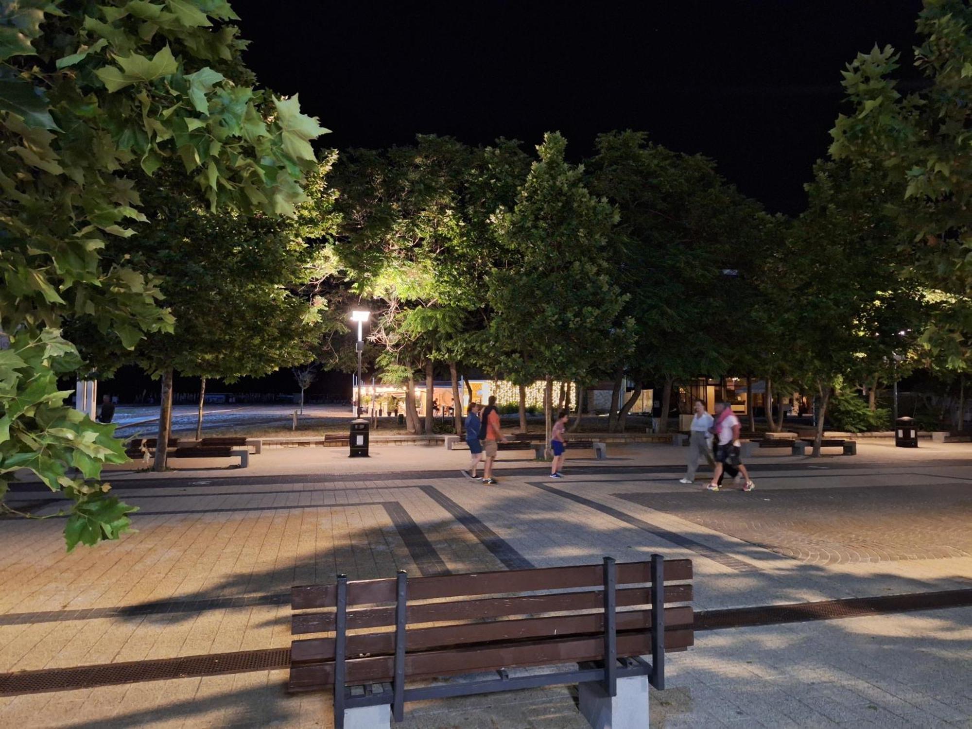 Elysse Sunrise Apartment Mamaia Buitenkant foto