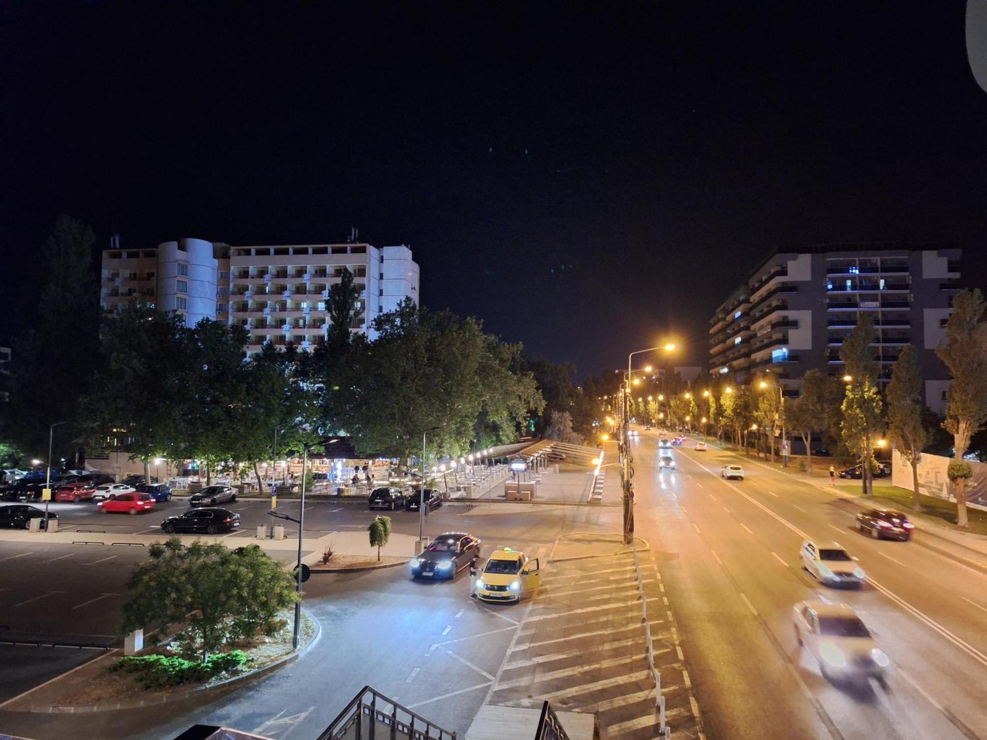 Elysse Sunrise Apartment Mamaia Buitenkant foto