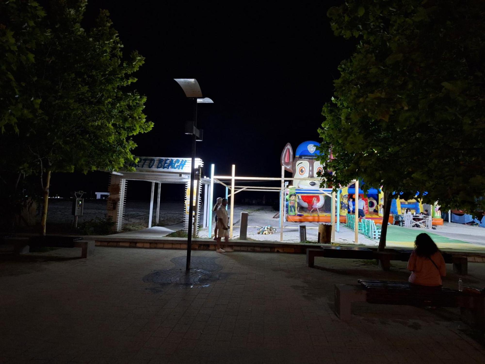 Elysse Sunrise Apartment Mamaia Buitenkant foto